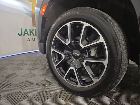 Certified 2024 Chevrolet Tahoe RST image 38