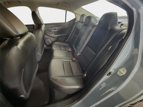 Certified 2025 Nissan Sentra SR w/ SR Premium Package FWD image 22