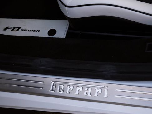 Used 2022 Ferrari F8 Tributo image 21