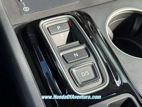 Certified 2025 Honda Pilot Black Edition image 21