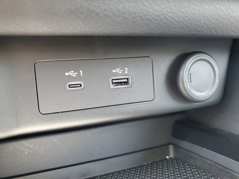 Certified 2023 Nissan Rogue SV image 25