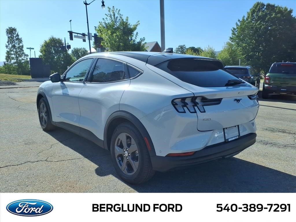 Used 2023 Ford Mustang Mach-E Select w/ Comfort Package Lite AWD/4WD image 7