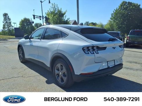Used 2023 Ford Mustang Mach-E Select w/ Comfort Package Lite AWD/4WD image 7