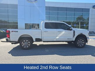 Used 2025 Ford F250 Lariat w/ Lariat Ultimate Package AWD/4WD video 2
