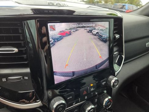 Used 2022 RAM 1500 Big Horn AWD/4WD image 35
