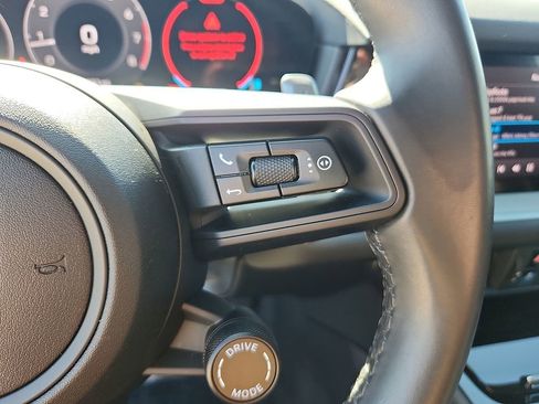 Certified 2024 Porsche Cayenne image 22