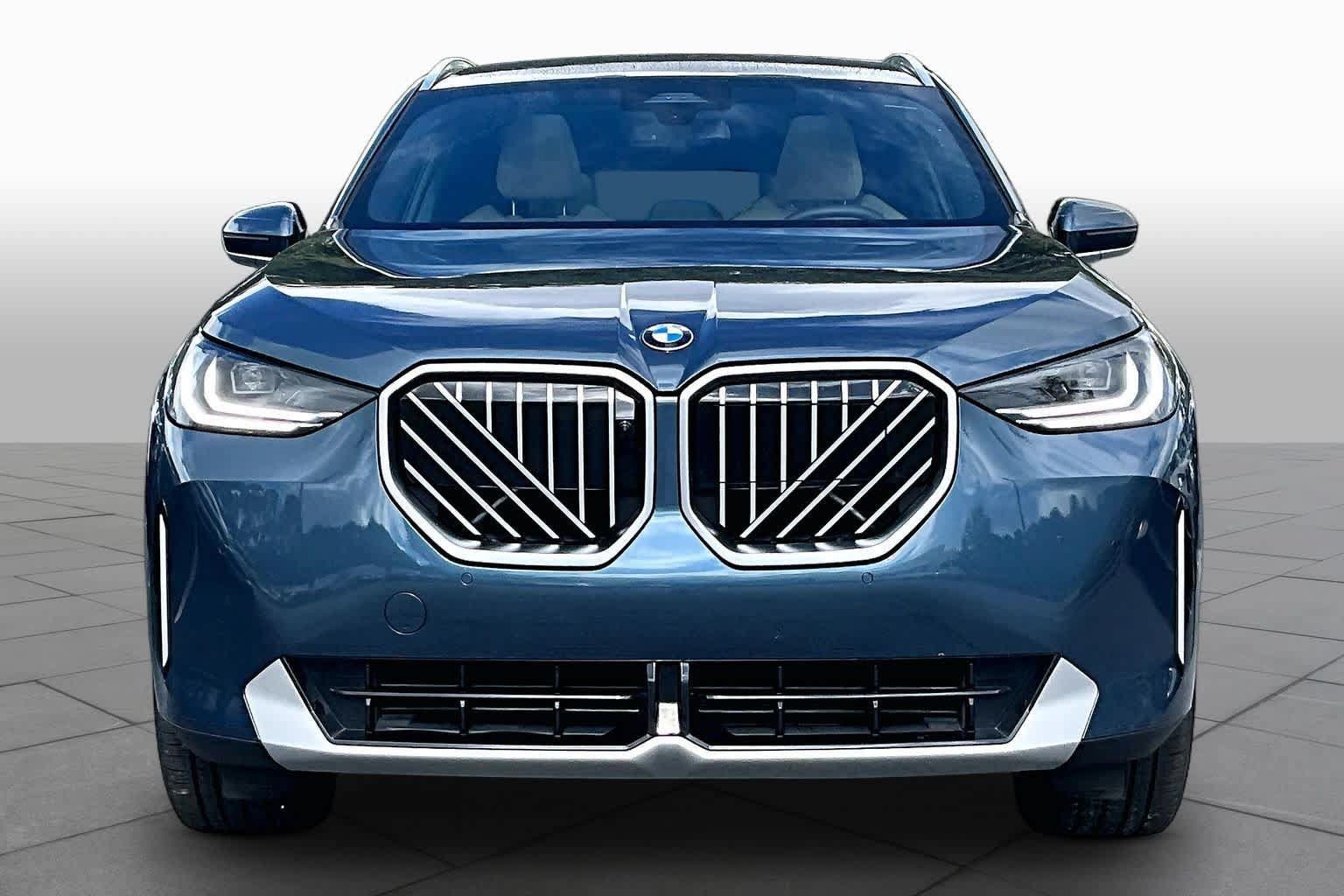 Used 2025 BMW X3 xDrive30i AWD/4WD image 4