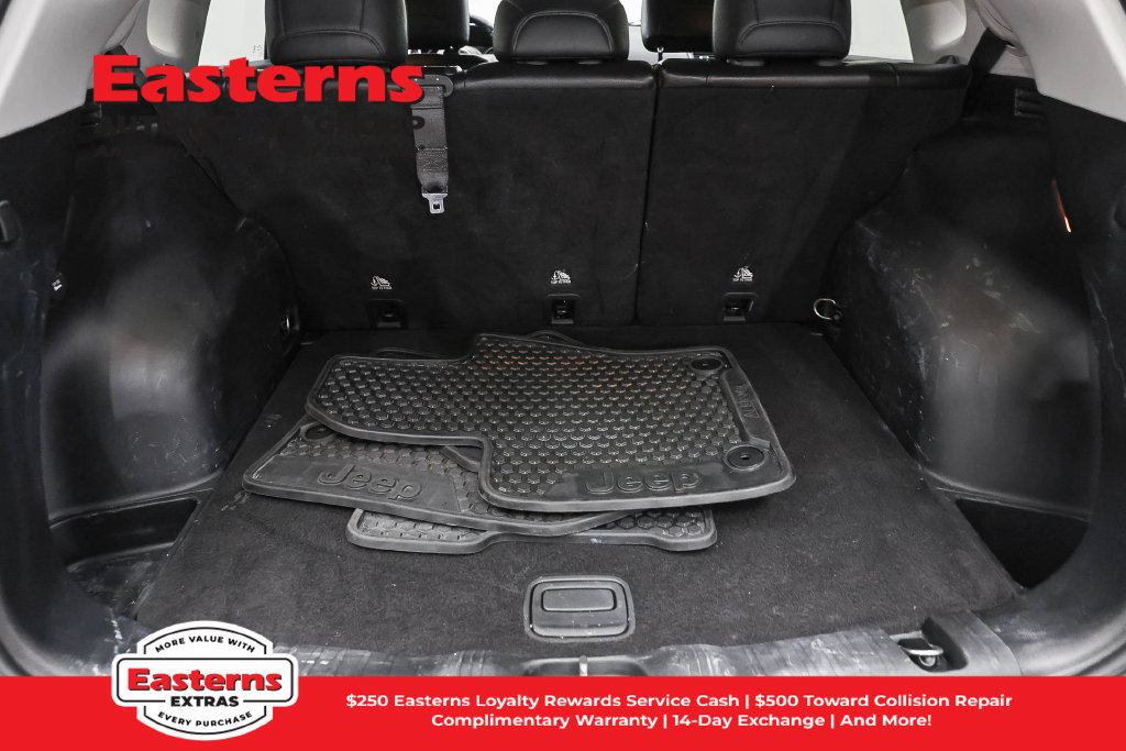 Used 2020 Jeep Compass Latitude AWD/4WD image 10