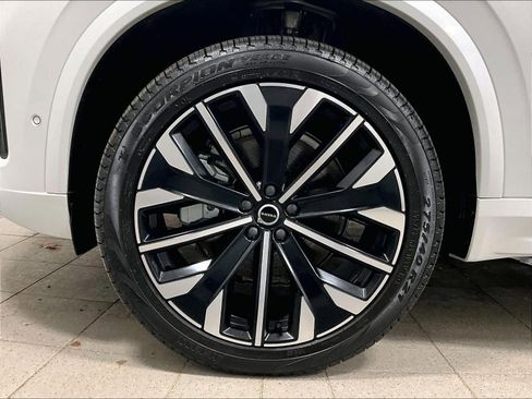 Used 2026 Volvo XC90 B6 Ultra w/ Protection Package Premier image 7