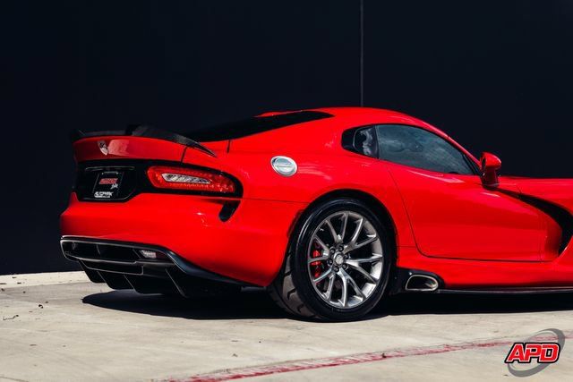 Used 2013 SRT Viper GTS w/ GTS Laguna Interior Pkg RWD image 53