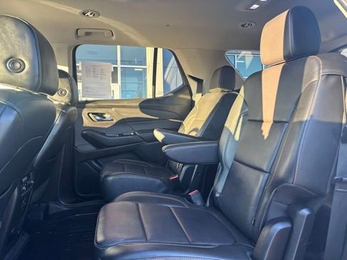 Used 2019 Chevrolet Traverse LT image 27