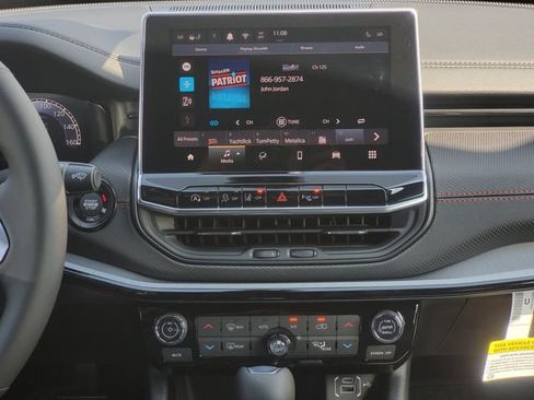 New 2026 Jeep Compass Trailhawk w/ Trailer Tow Group AWD/4WD image 23