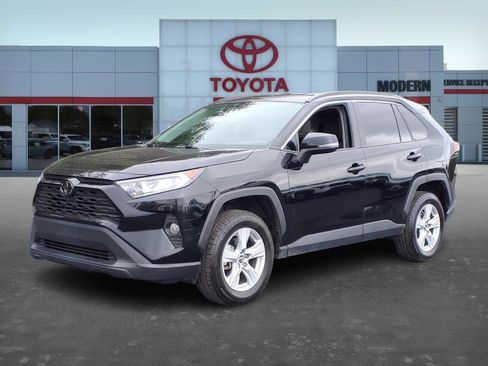 Certified 2020 Toyota RAV4 XLE image 1
