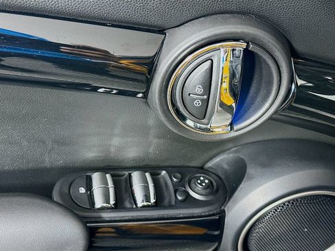 Used 2015 MINI Cooper S FWD image 16