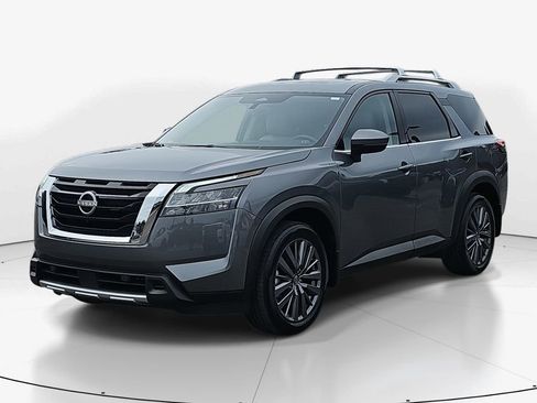 Used 2024 Nissan Pathfinder SL w/ SL Premium Package image 10