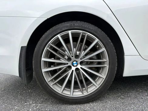 Used 2018 BMW 530i xDrive AWD/4WD image 25