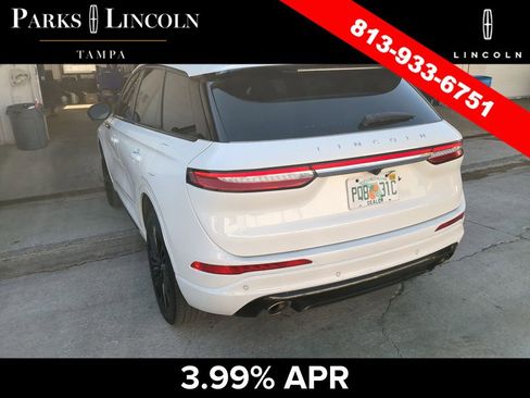 Used 2023 Lincoln Corsair Reserve w/ Jet Appearance Package image 12
