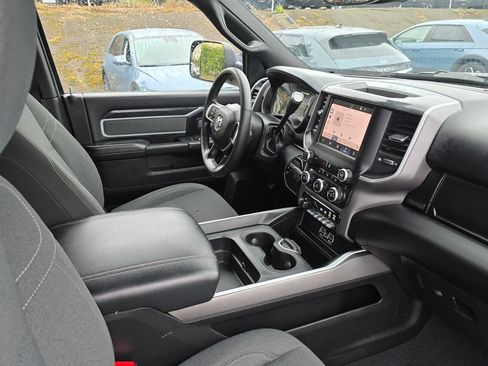 Used 2022 RAM 2500 Big Horn w/ Night Edition AWD/4WD image 11