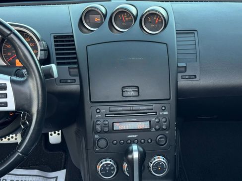 Used 2007 Nissan 350Z Touring RWD image 21