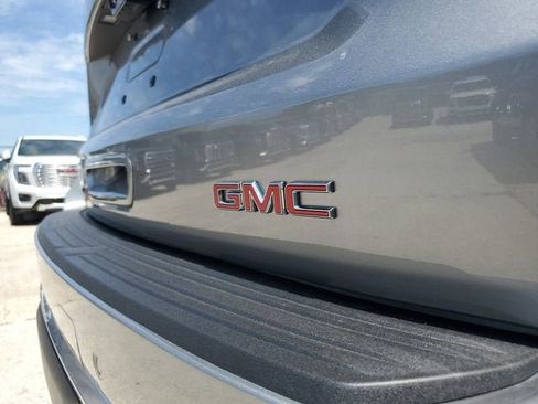 New 2026 GMC Yukon Denali w/ Denali Reserve Package AWD/4WD image 7