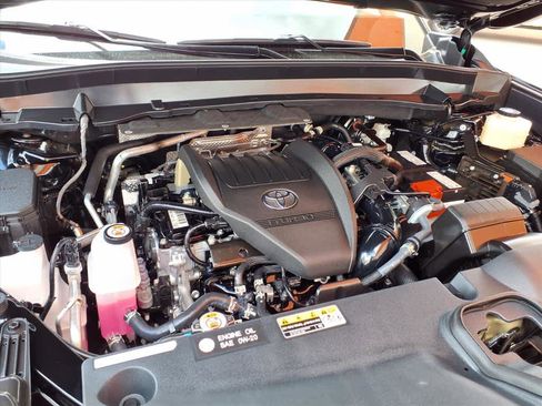 Certified 2025 Toyota Grand Highlander AWD image 26
