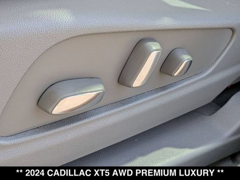 Used 2024 Cadillac XT5 Premium Luxury w/ LPO, Floor Liner Package AWD/4WD image 20