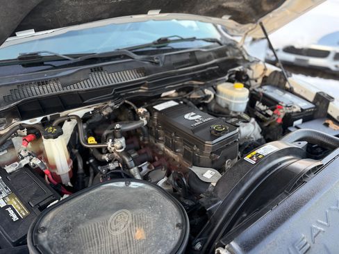 Used 2018 RAM 2500 SLT image 18