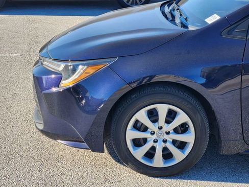 Used 2023 Toyota Corolla LE image 5