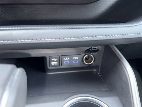 Certified 2022 Toyota Highlander LE image 14