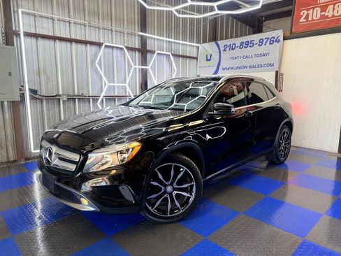 Used 2015 Mercedes-Benz GLA 250 4MATIC image 9