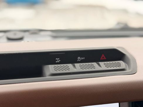 Used 2024 Ford Bronco Outer Banks image 17