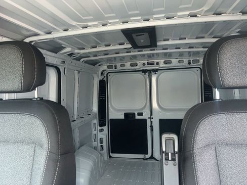Used 2025 RAM ProMaster 1500 w/ Convenience Group image 12