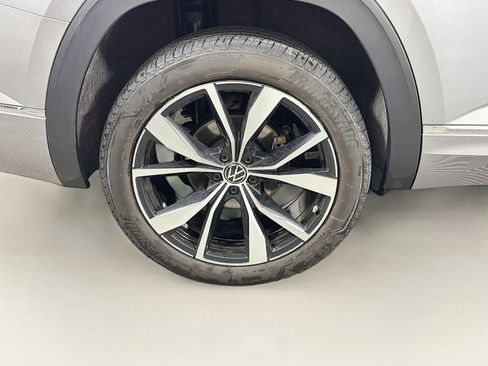 Used 2024 Volkswagen Atlas SEL Premium R-Line AWD/4WD image 37