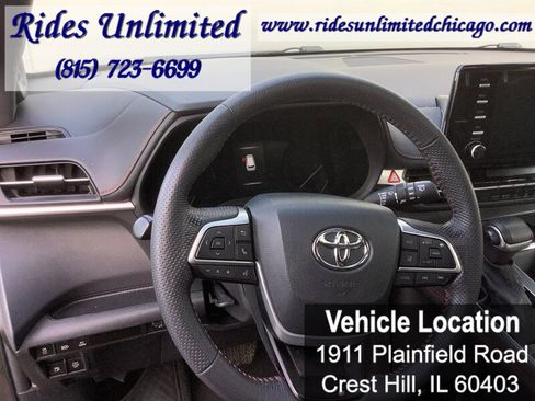 Used 2024 Toyota Sienna XSE w/ XSE Plus Package AWD/4WD image 18