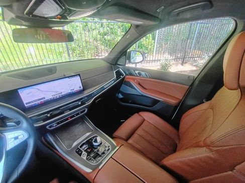 Used 2024 BMW X7 xDrive40i w/ Executive Package AWD/4WD image 47