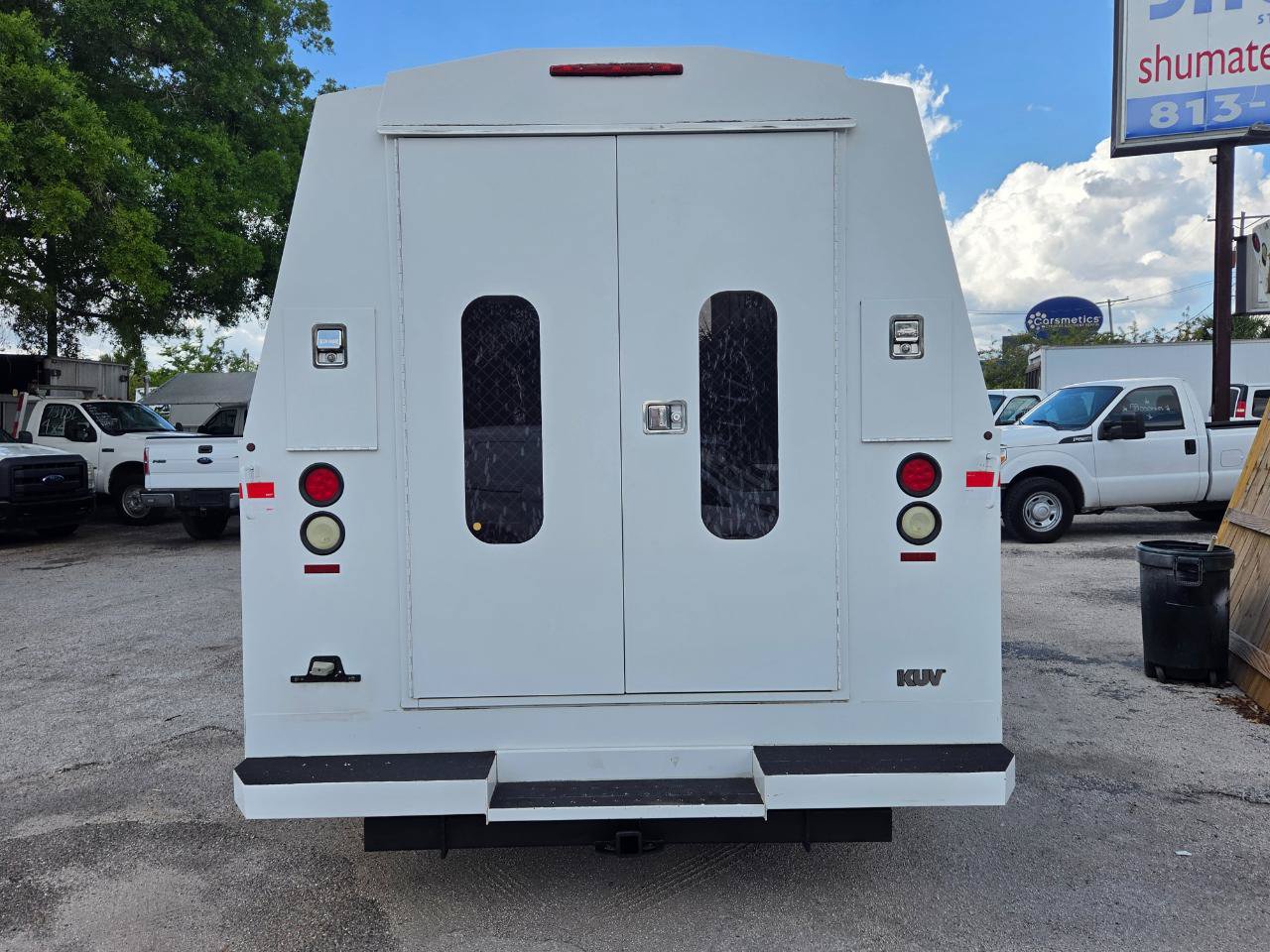 Used 2011 Ford E-350 and Econoline 350 Super Duty w/ PWR Locks & Windows Group RWD image 10
