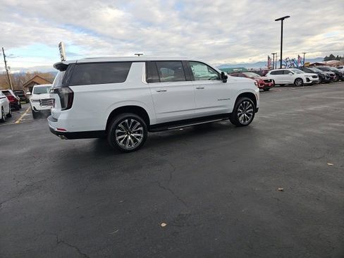 New 2026 Chevrolet Suburban High Country image 71