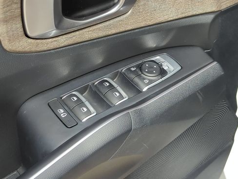 Used 2023 Kia Sorento EX w/ Panoramic Sunroof Package FWD image 8