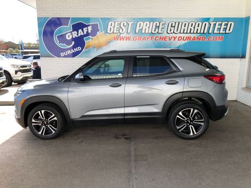 Used 2024 Chevrolet TrailBlazer LT w/ Convenience Package FWD image 5