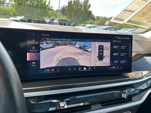 Used 2024 BMW X7 xDrive40i AWD/4WD image 36