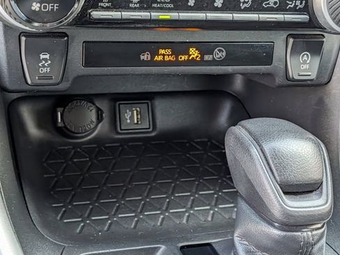 Used 2023 Toyota RAV4 XLE w/ Convenience Package image 17