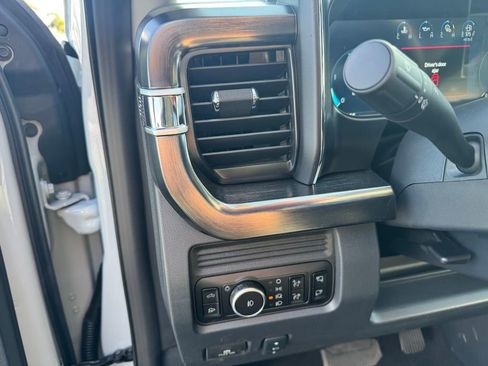 Used 2026 Ford F450 Lariat AWD/4WD image 27