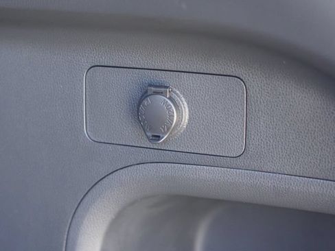 Used 2023 Toyota RAV4 XSE AWD/4WD image 60