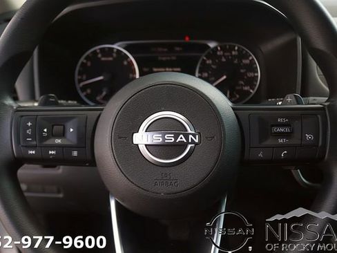 Certified 2024 Nissan Rogue S FWD image 15