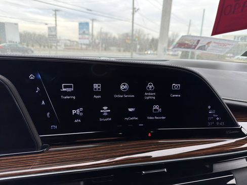 Used 2023 Cadillac Escalade ESV Premium Luxury w/ Performance Package image 15