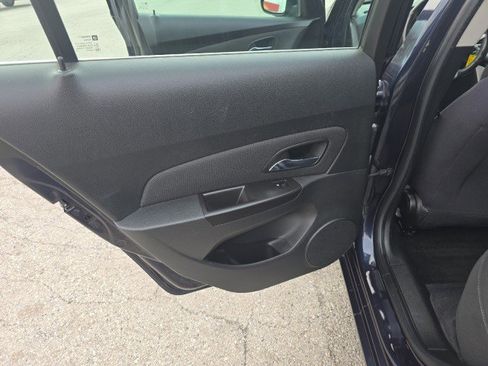 Used 2014 Chevrolet Cruze LT image 28