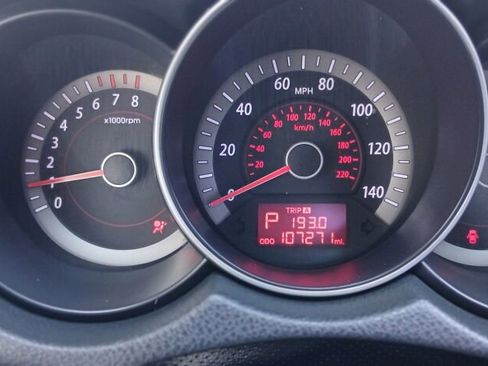 Used 2010 Kia Forte Koup EX image 12