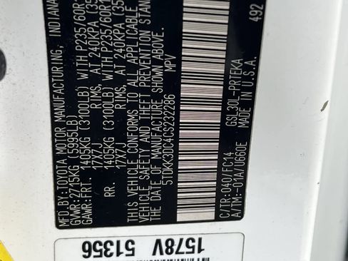 Used 2012 Toyota Sienna LE image 30