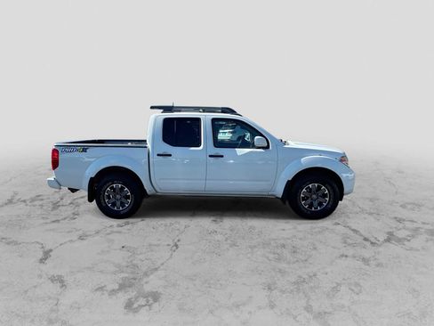 Used 2018 Nissan Frontier PRO-4X AWD/4WD image 9