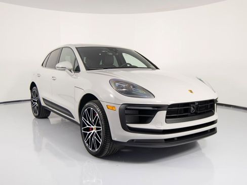 New 2026 Porsche Macan S image 9